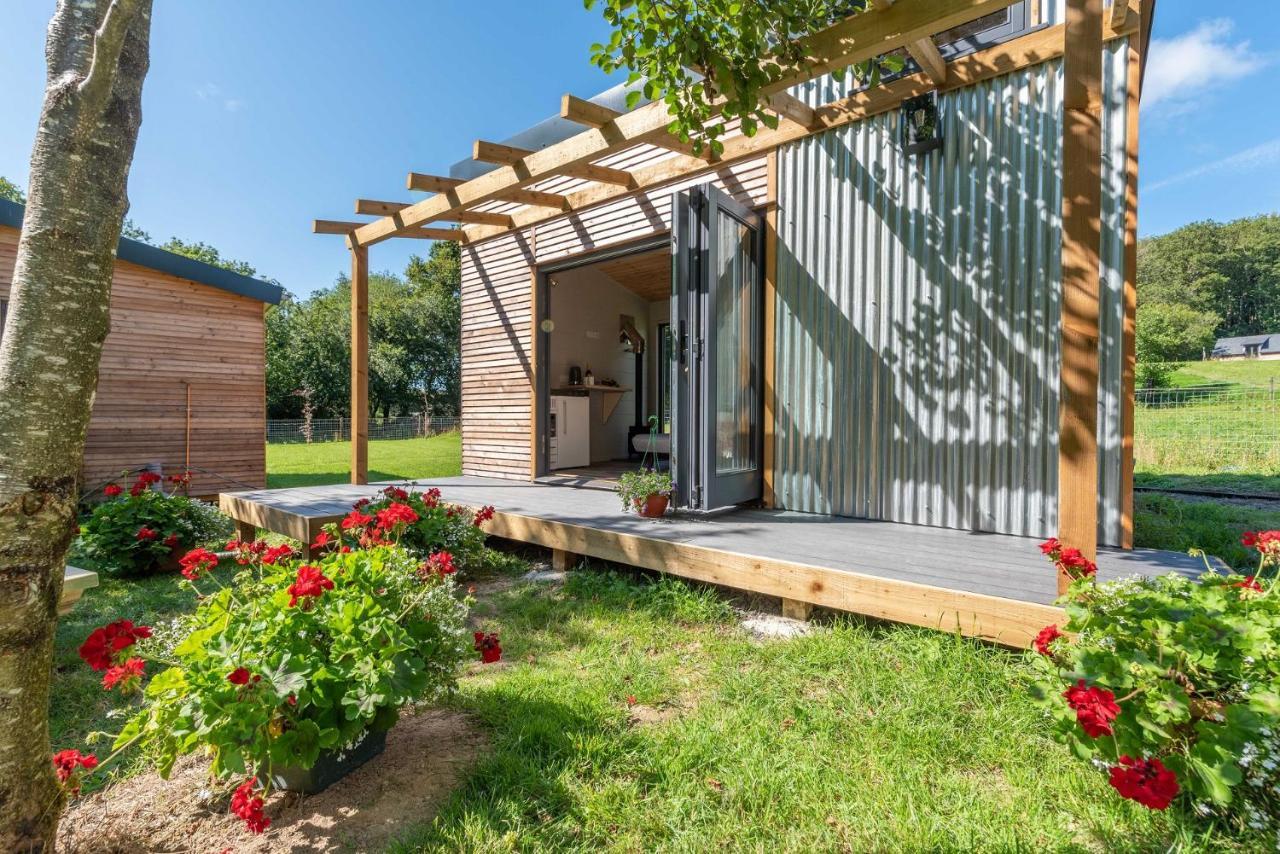 Sunset Cabins - Studio Pod-Sleeps 3-Tjsssc Barnstaple Exterior photo